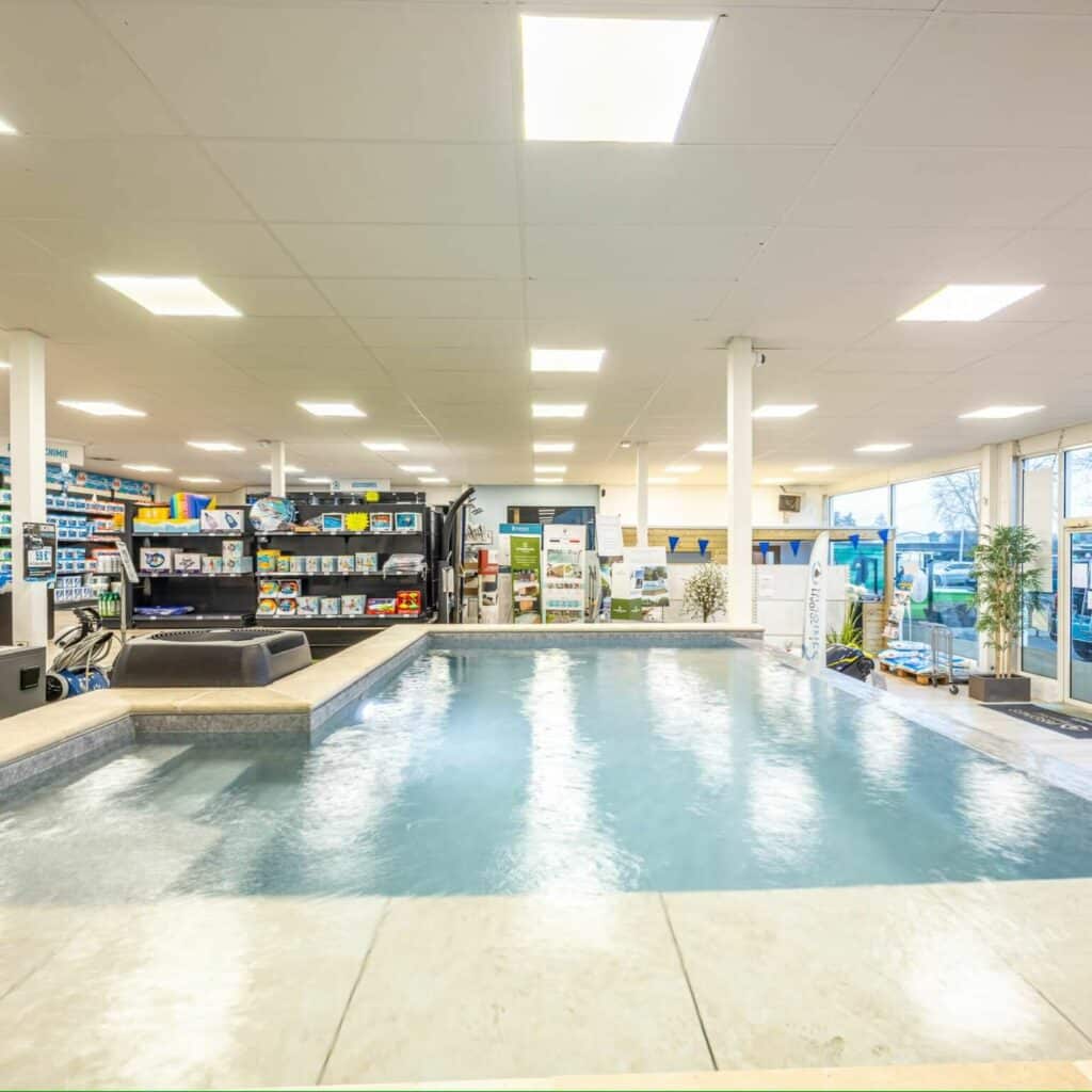 Boutique et showroom Piscine Hydrosud Niort à Chauray
